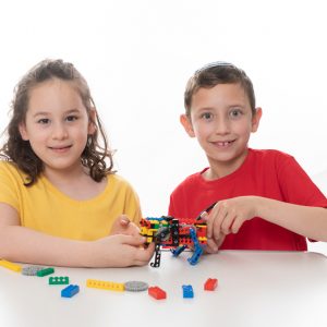 חבילת Maximum לילדים שאוהבים להמציא ולשכלל - BrickBox משחק למידה